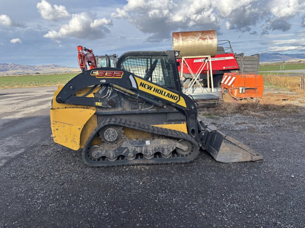 New Holland C332
